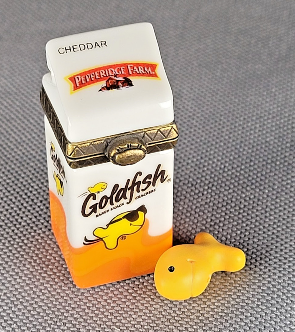 Rare Midwest of Cannon Falls PHB Pepperidge Farm Goldfish Trinket Box w Cracker